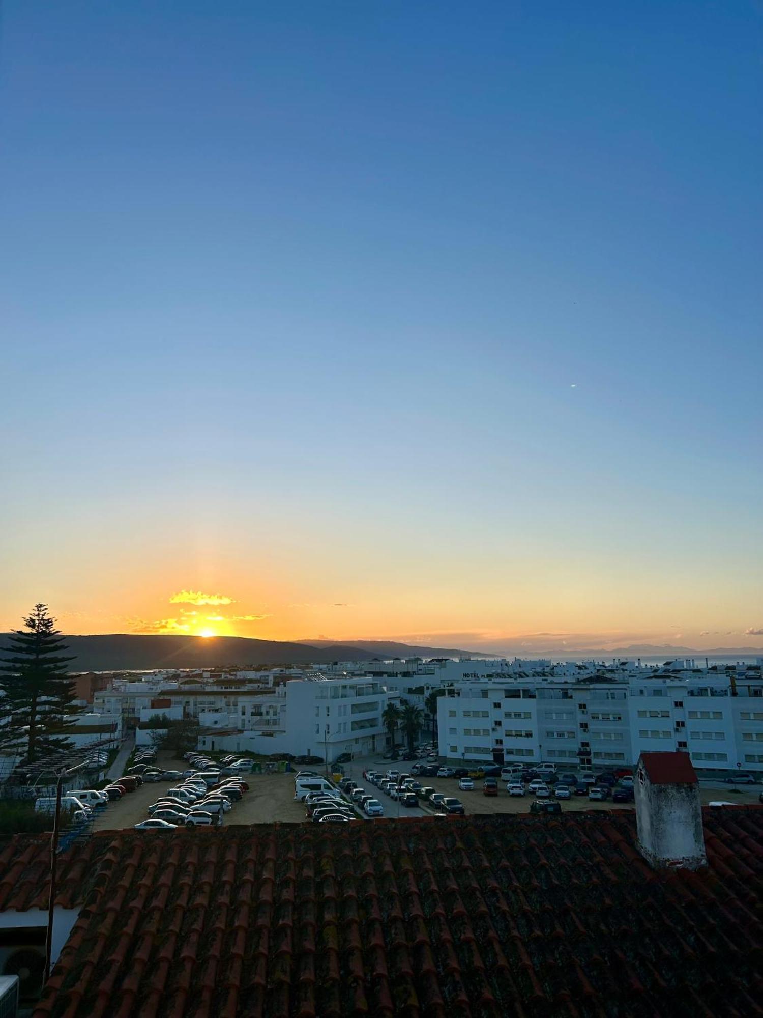 Apartamento Avenida De La Mar Barbate Luaran gambar