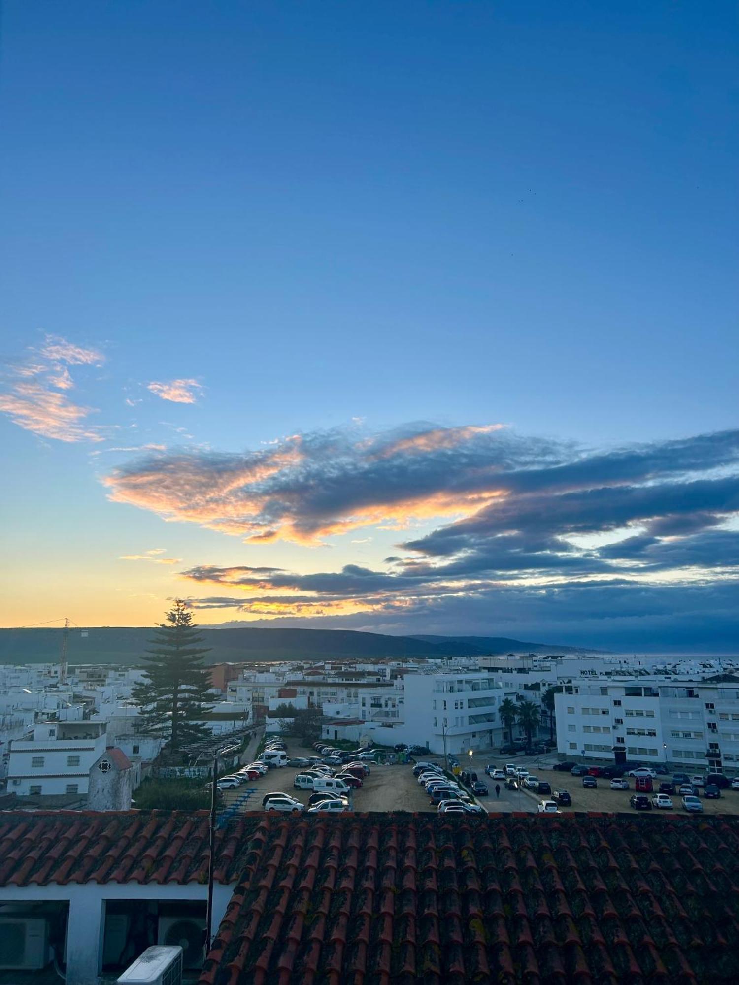 Apartamento Avenida De La Mar Barbate Luaran gambar